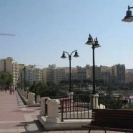 2 Bdr Sea View Blubay *