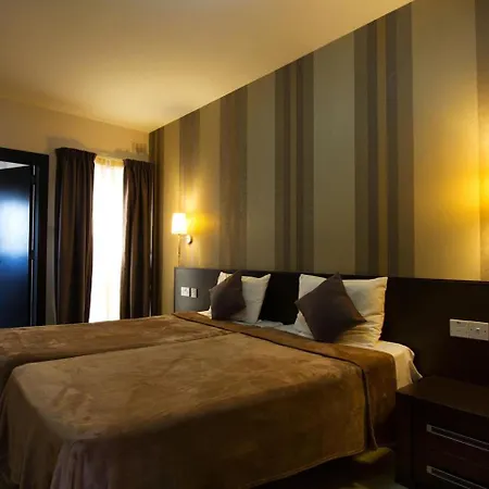 2 Bdr Sea View Blubay Apartament